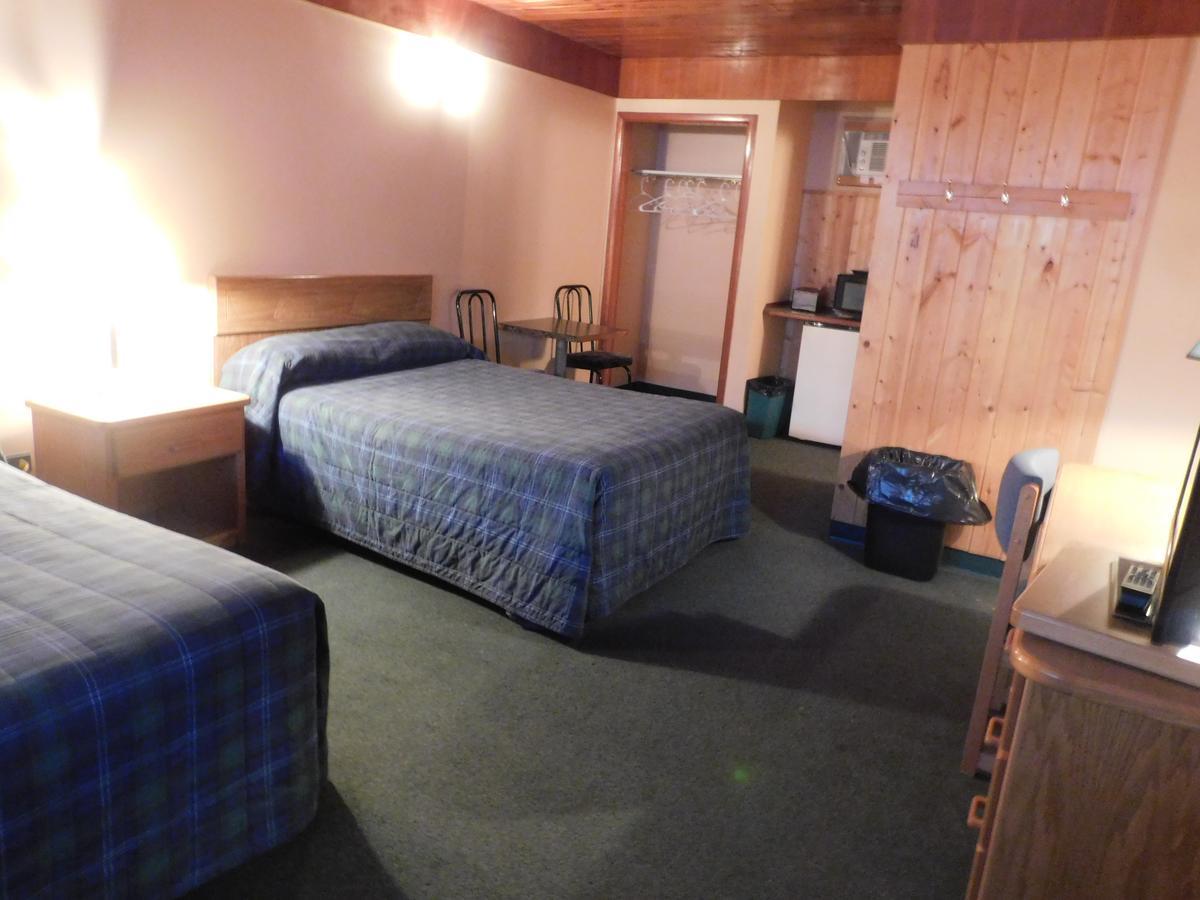 Casey'S Inn Lac du Bonnet Esterno foto